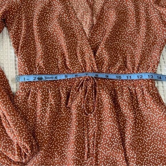 Luxxel Romper Size Small Deep V-Neck All Over Heart Print - Picture 6 of 8